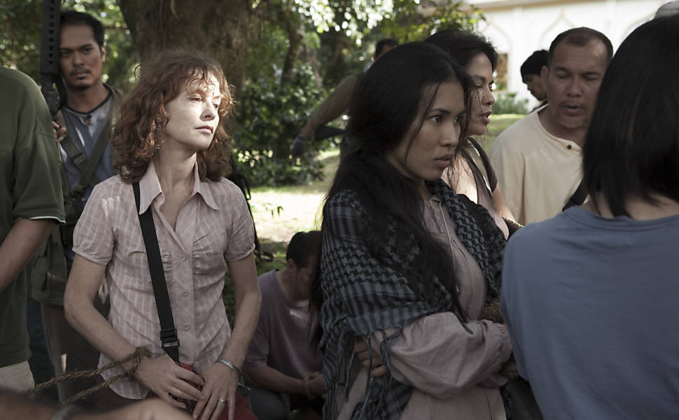 A francesa poderá ser vista em "Em Nome de Deus", do diretor filipino Brillante Mendoza, a partir de 9 de novembro no Brasil