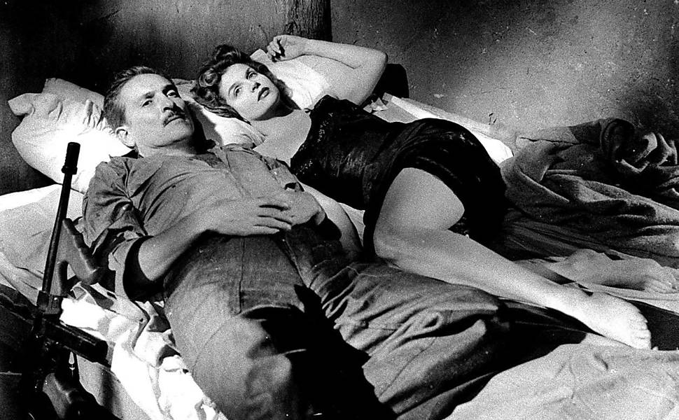 A atriz Tônia Carrero em cena do filme "Mãos Sangrentas", realizado em 1955 pela Cinematográfica Maristela