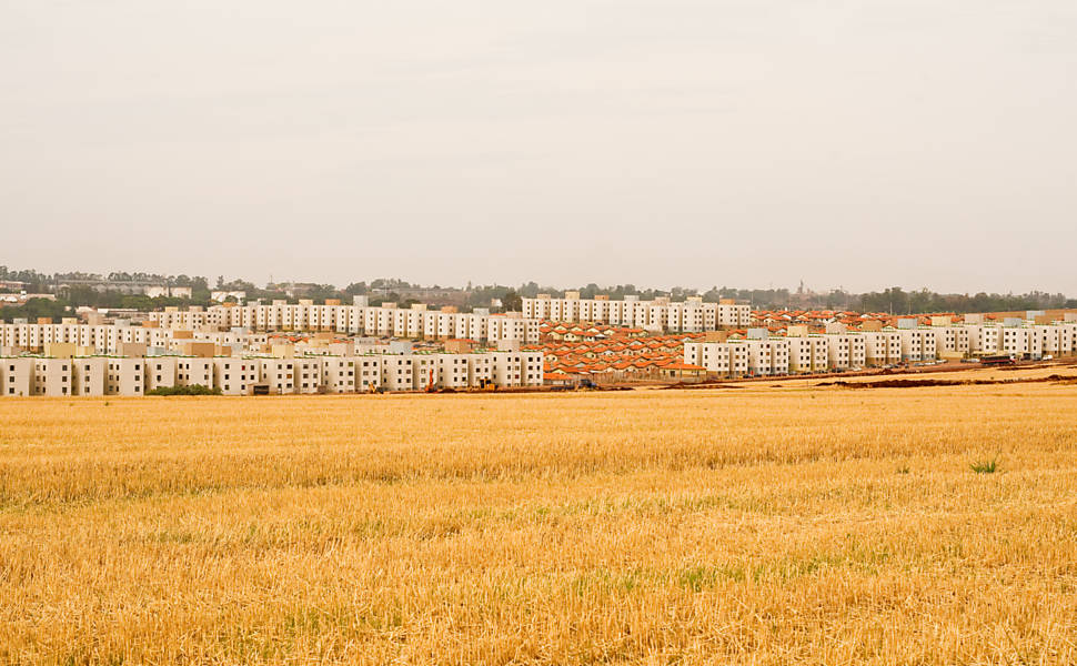 Se o bairro fosse uma cidade, seria mais populosa que 242 dos 399 municípios do Paraná