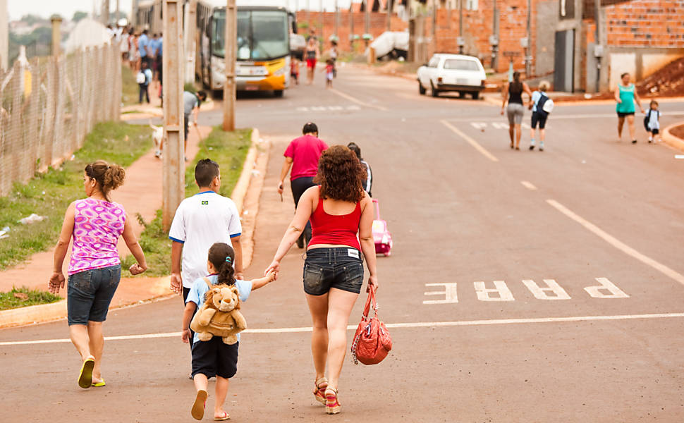 Outro drama é a falta de posto médico. Quem precisa recorre ao posto do bairro vizinho, distante 2 km e que não atende à demanda