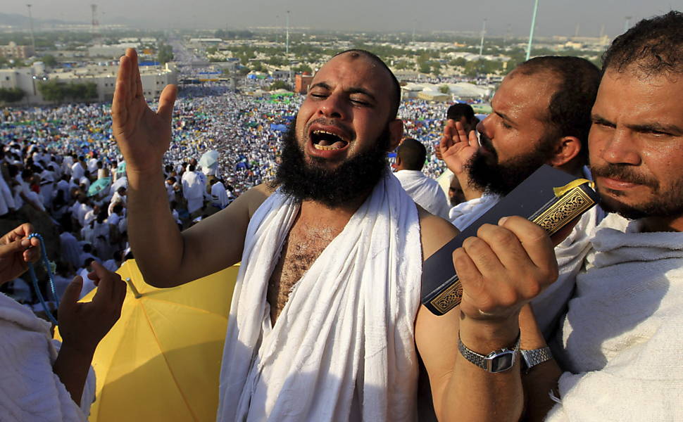 Muçulmanos participam de peregrinação do Hajj