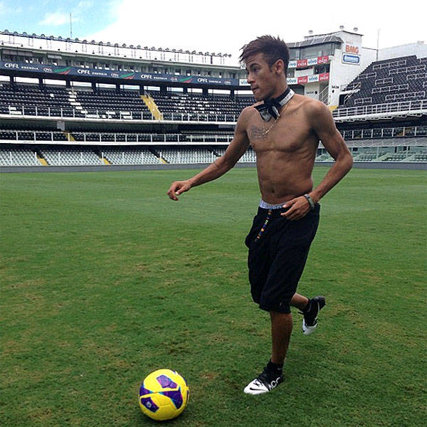 Neymar - Oficial