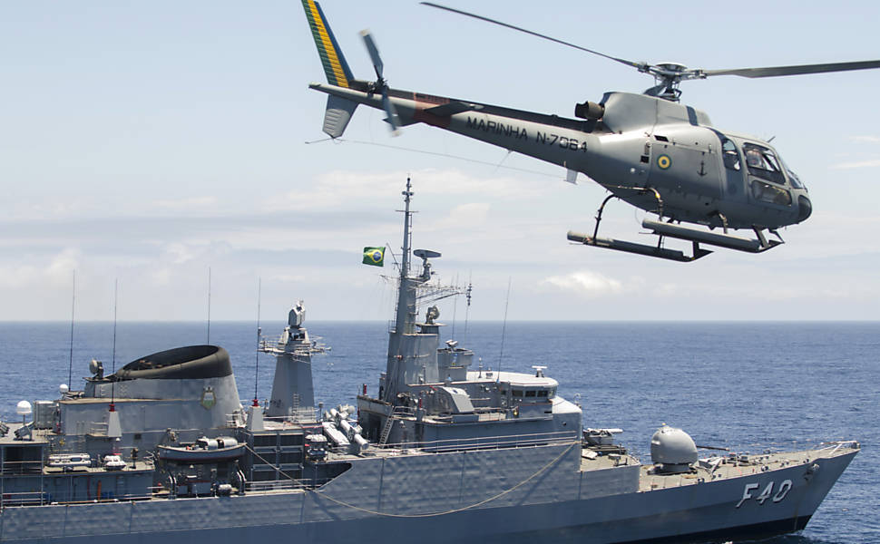 Marinha, Exército e Aeronáutica participam da operação Atlântico III, em que simulam ataques 