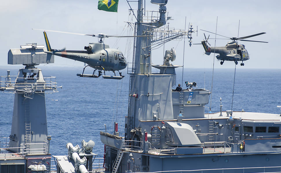 Marinha, Exército e Aeronáutica participam da operação Atlântico III, em que simulam ataques 