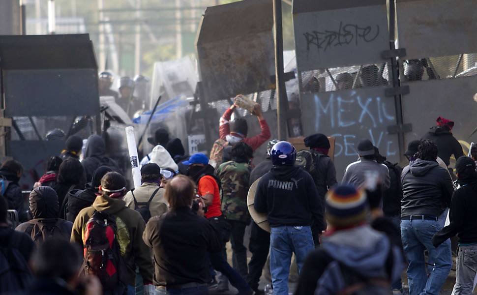 Protestos na posse do presidente mexicano