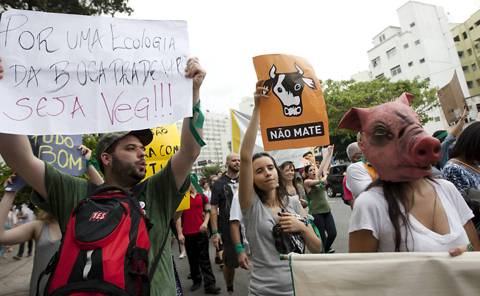Vegetarianos protestam em São Paulo