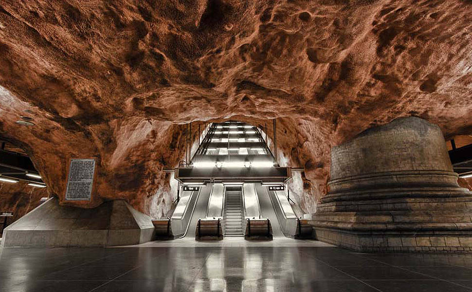 Fotógrafo registra 'obras de arte' no metrô de Estocolmo
