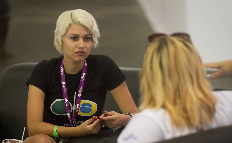  Sara Winter, então integrante do grupo feminista Femen, durante a Campus Party de 2013, encontro de tecnologia em São Paulo