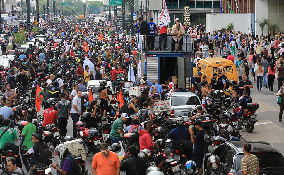 Motociclistas protestam em SP