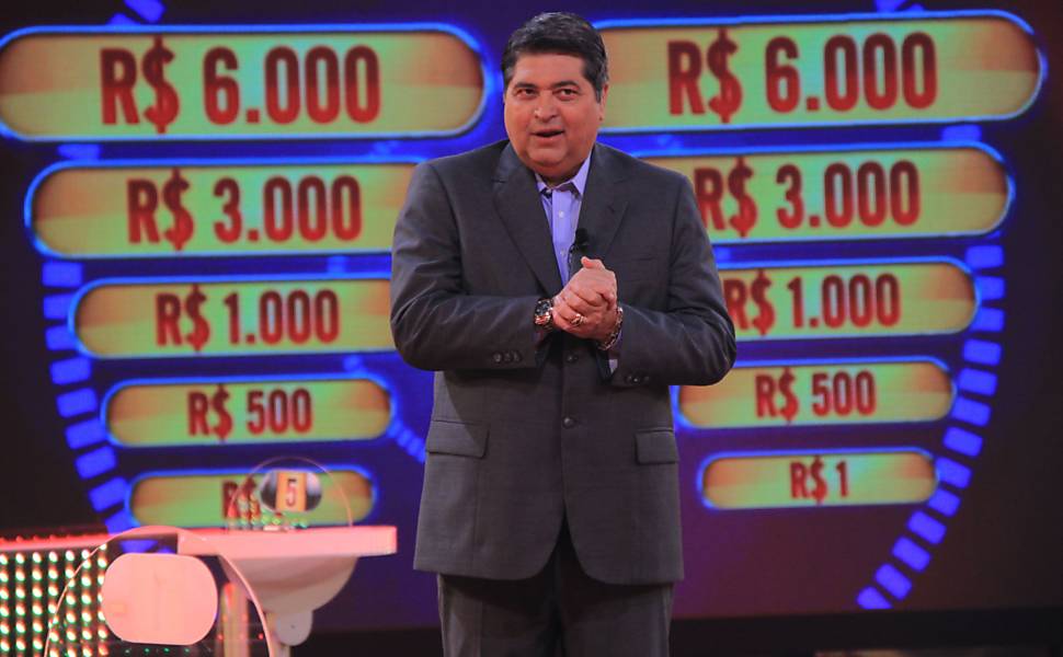 Durante a gravação do programa "Quem Fica em Pé"