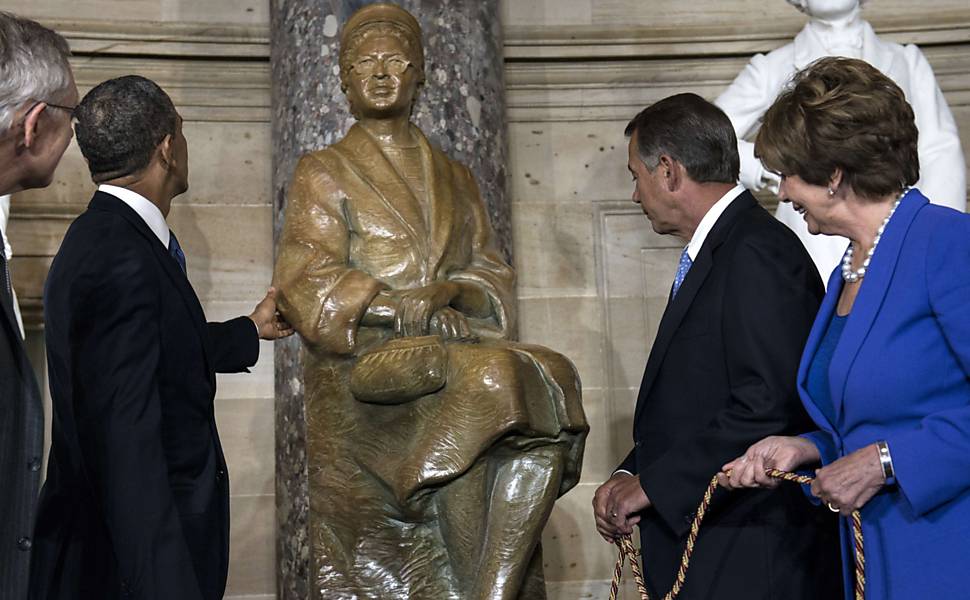 Obama na inauguração da estatua de Rosa Parks