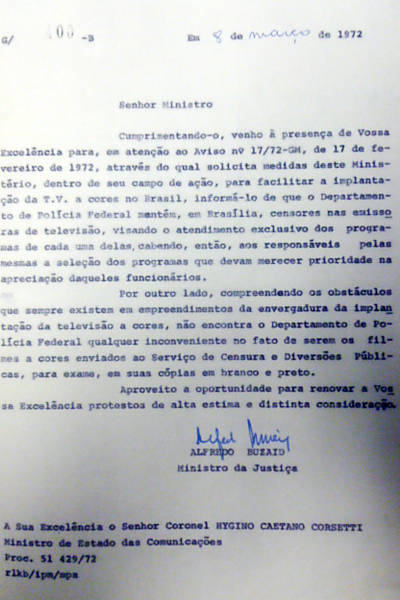 Ministro informa que há censores nas emissoras de televisão de Brasília 