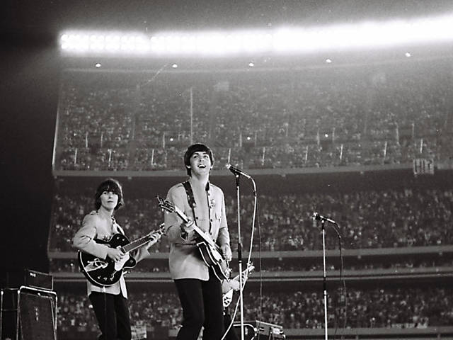 Foram usados amplificadores VOX especialmente criados para aumentar o som durante o show. Além disso, 2.000 seguranças foram convocados para cuidar do público de 55 mil pessoas