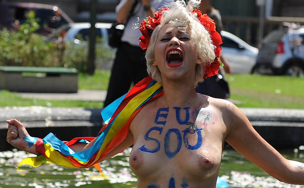Femen protesta no Rio