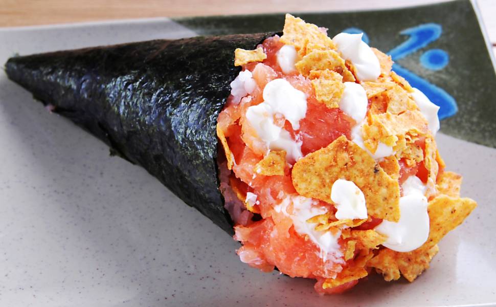 Terraço A Sushi - Delicioso Hot Roll Salmão, ou os doces de Banana