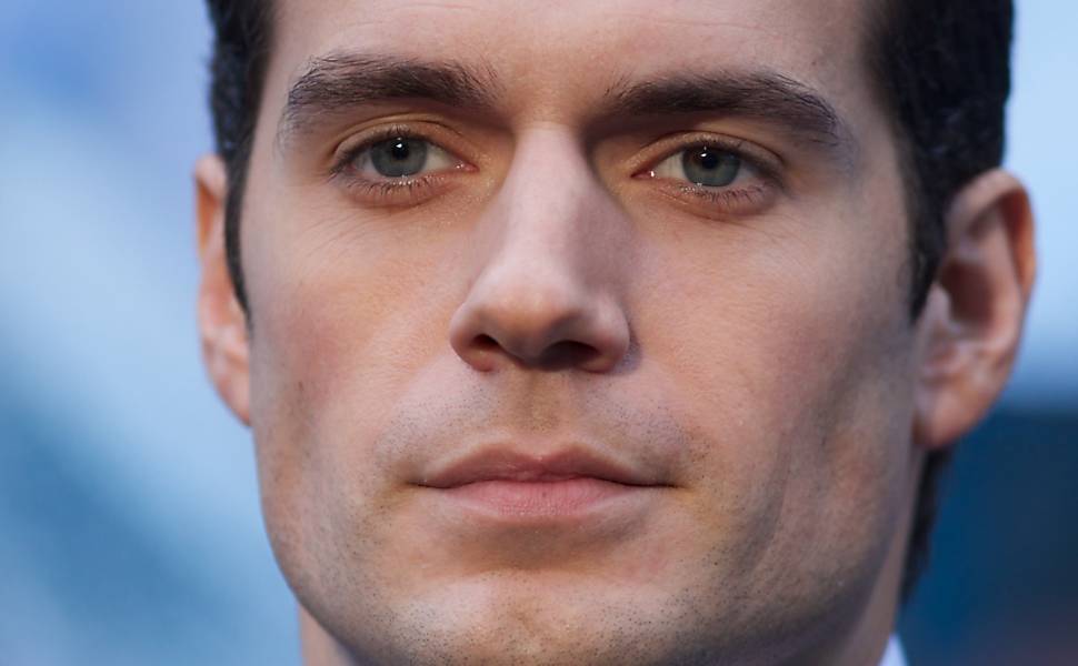 Henry Cavill como o Super-Homem