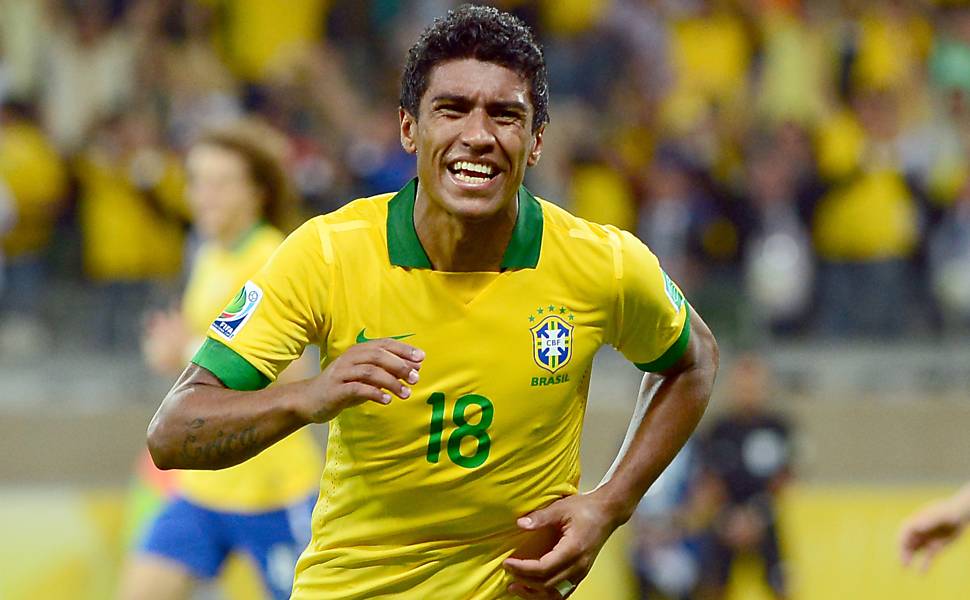 Autor do gol que classificou o Brasil para a semifinal, o volante Paulinho (Corinthians), 24, comprovou sua fama de artilheiro na Copa das Confederações. Com dois tentos anotados, ele só ficou atrás dos atacantes Fred e Neymar na equipe. O atleta possui cinco gols em 17 jogos pela seleção. Foi eleito o terceiro melhor atleta do torneio.