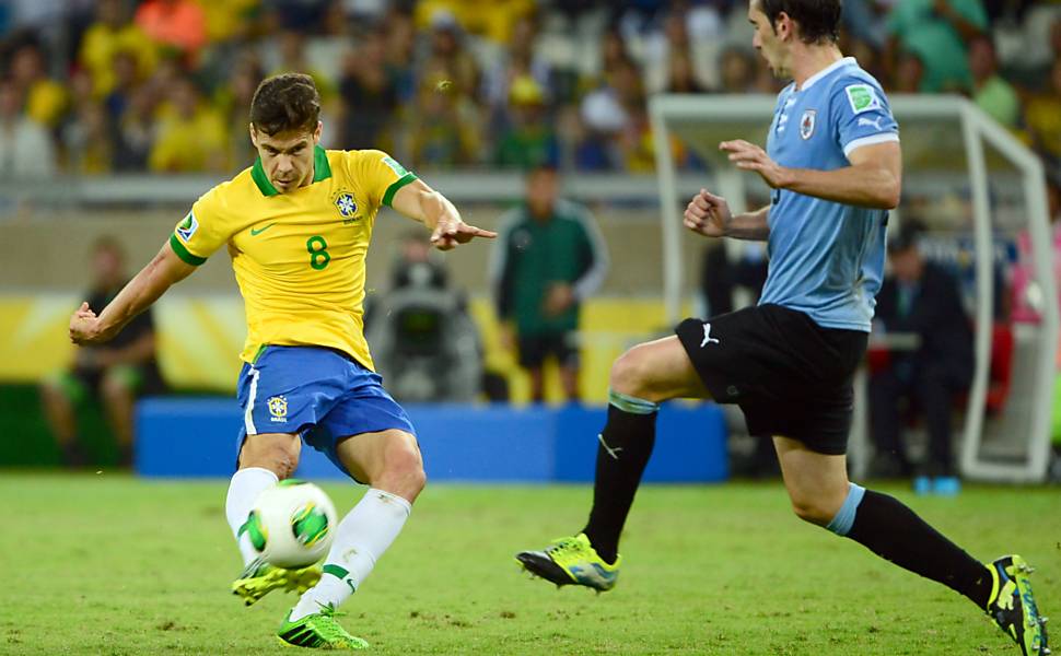 Reserva que mais atuou na Copa das Confederações, Hernanes (Lazio), 28 ficou 156 minutos no gramado e participou de todos os jogos. Foi titular contra a Itália, ainda na primeira fase, quando substituiu o lesionado Paulinho.