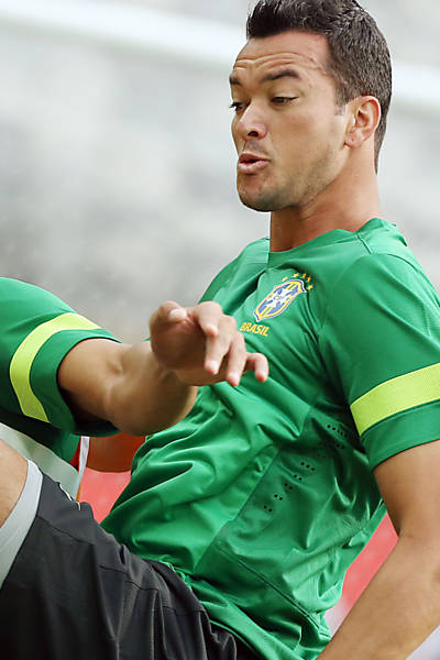 O zagueiro Réver, 28, do Atlético-MG: 17 convocações, oito jogos, um gol e nenhum minuto disputado na Copa das Confederações.