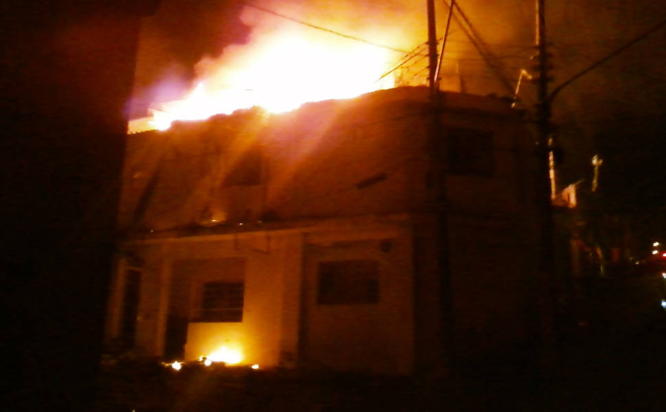 Casa explode na Vila Carrão