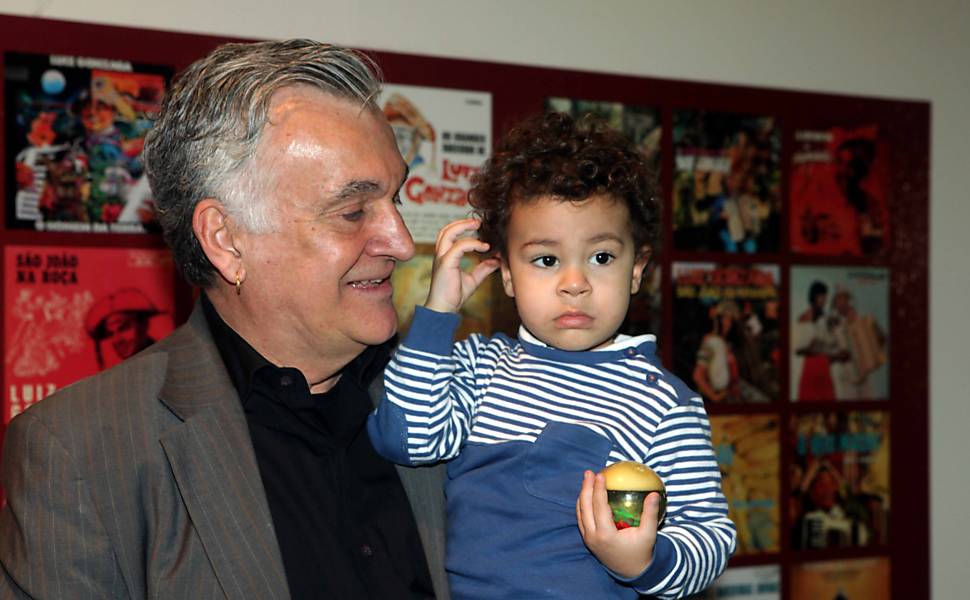 Juca Ferreira levou o filho para a abertura da "Transit_SP"