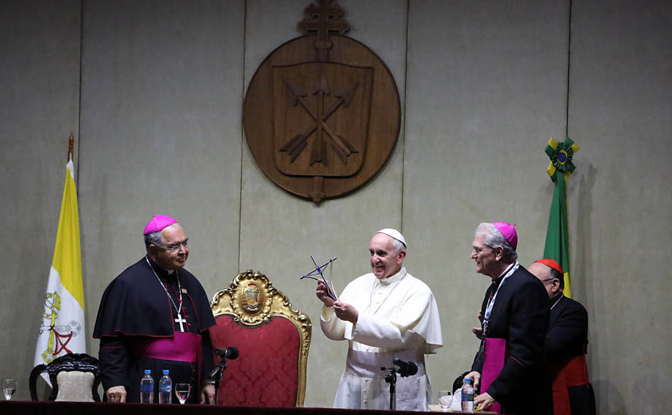 Papa Francisco se encontra com bispos