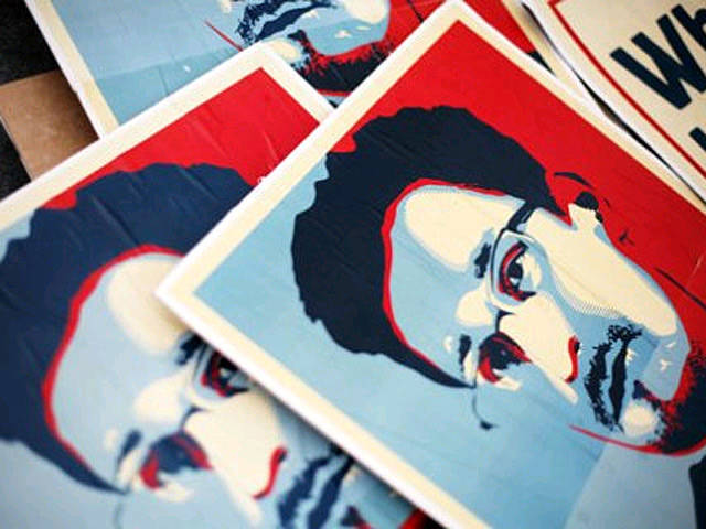 Montagem com o rosto do delator americano Edward Snowden