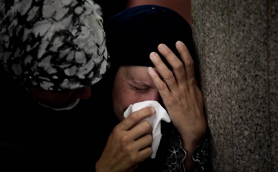 Fotógrafo da Folha registra tensão no Egito