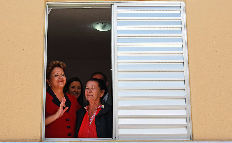 Dilma entrega unidades do Minha Casa, Minha Vida