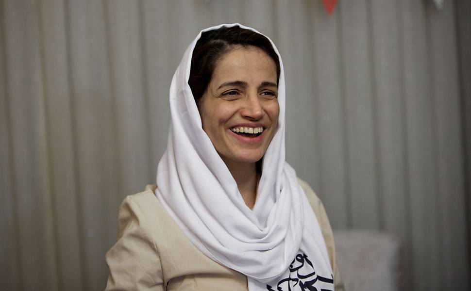 Irã liberta presa política