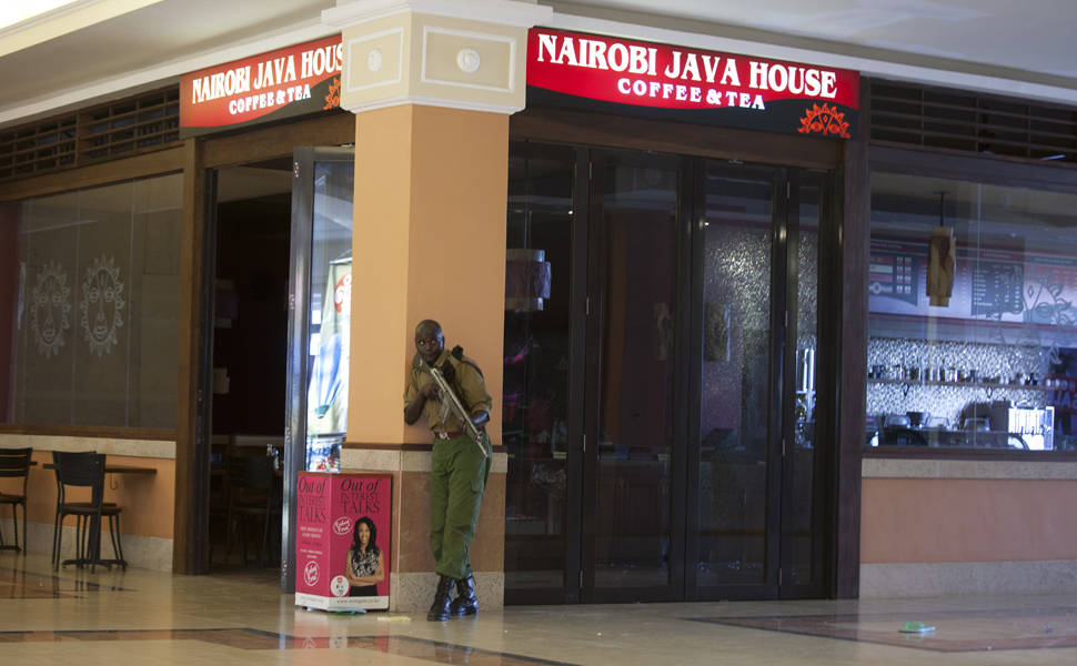 Fotógrafo do NYT registra ataque no Quênia