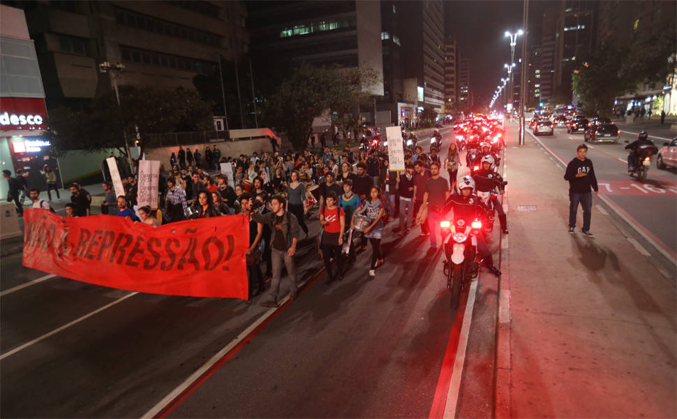 Estudantes protestam em São Paulo