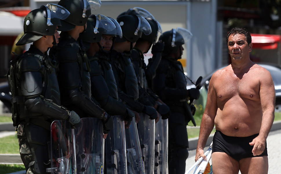Exército vigia leilão do pré-sal no Rio