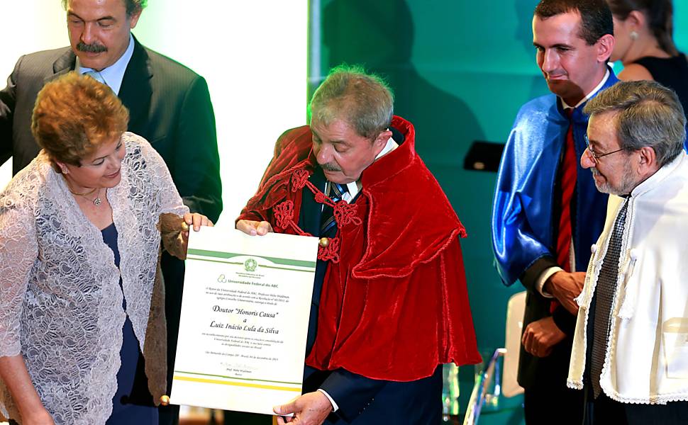 Lula, doutor honoris causa