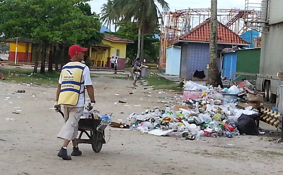 Lixo em Caraguatatuba