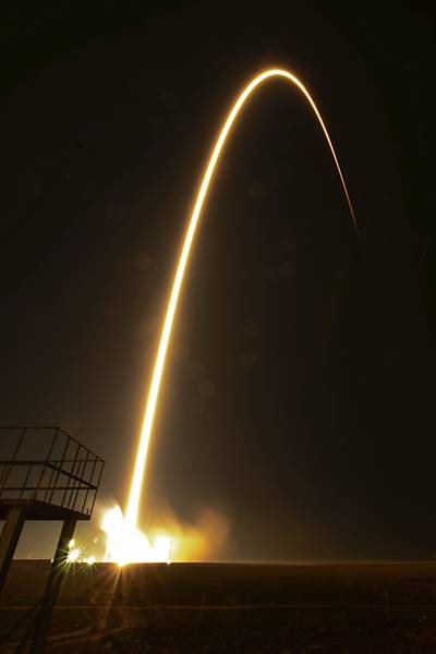 Nave espacial russa é lançada ao espaço