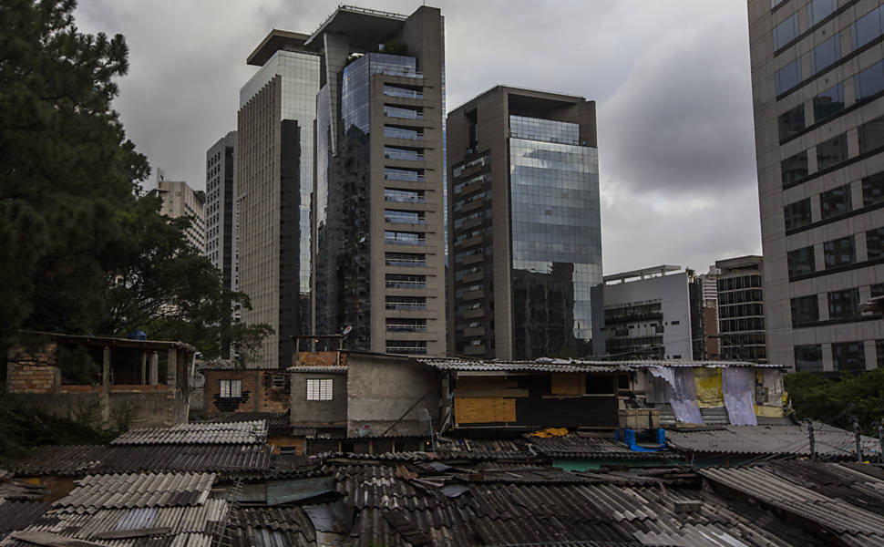 Favela da Vila Olímpia dará lugar a Cohab