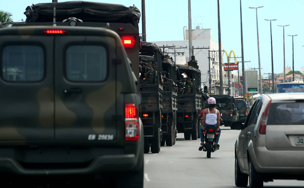 Tropas do 6º Batalhão de Policia do Exercito, atuam nas ruas de Salvador