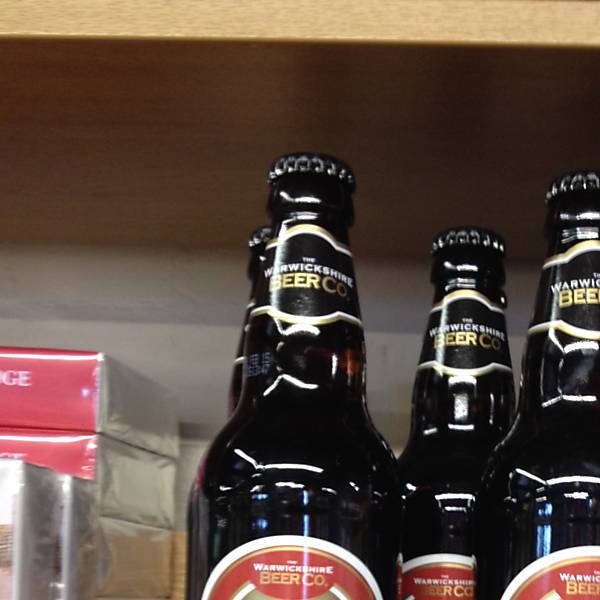 Em Stratford-upon-Avon, cidade natal do dramaturgo, loja vende cerveja em homenagem a ele