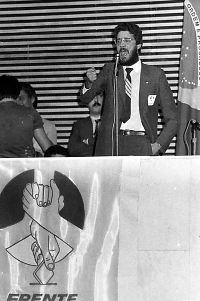 O deputado federal Dante de Oliveira (PMDB-MT), autor da emenda das Diretas-Já