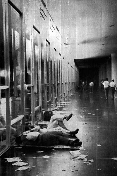 Vigília na porta do Congresso Nacional