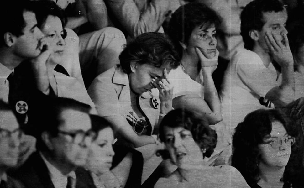 Público observa a votação da emenda Dante de Oliveira, no Congresso Nacional