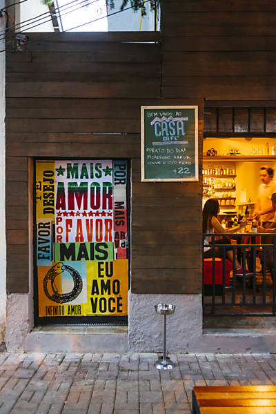 Eleitos, por Marília Miragaia