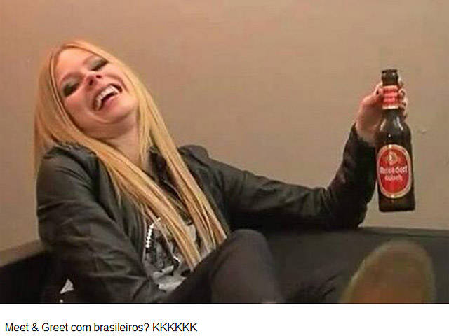 Avril Lavigne vira meme