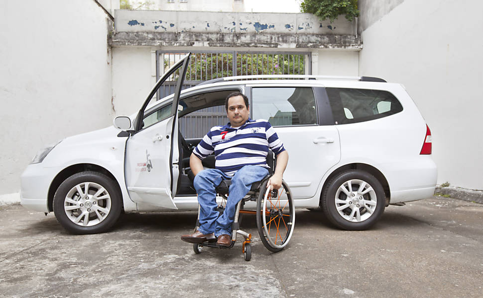 Jairo Marques e a Nissan Grand Livina adaptada