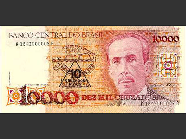 Nota de NCz$ 10. O Cruzado Novo foi a moeda vigente no Brasil de 16 de janeiro de 1989 a 15 de março de 1990