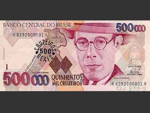 Nota de CR$ 500. O Cruzeiro Real foi a moeda vigente no Brasil de 1º de agosto de 1993 a 30 de junho de 1994