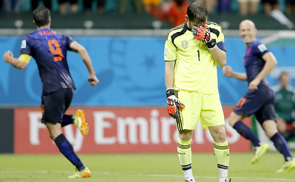 Espanha x Holanda - 13/06/2014 - Esporte - Fotografia - Folha de S.Paulo