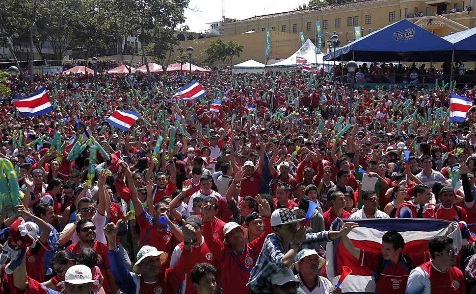 Costa Rica comemora a vitória sobre a Itália