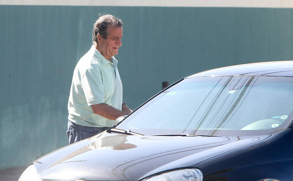 Valdemar Costa Neto deixa o CPP para trabalhar durante o dia